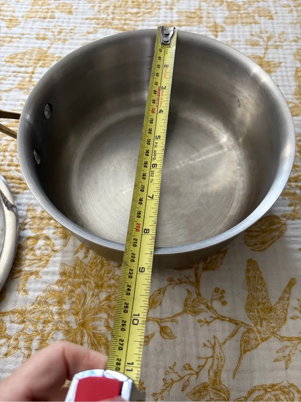 Everyday Stainless Steel Saucepan with Lid - Metallic Silver